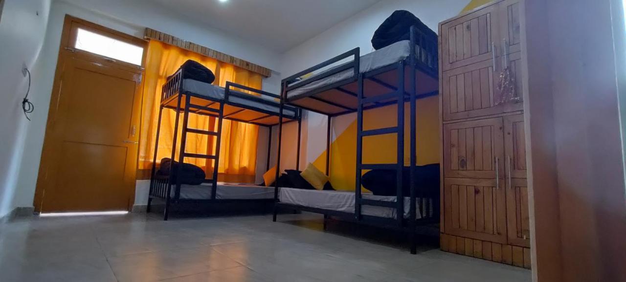 Whoopers Hostel Kasol Bagian luar foto