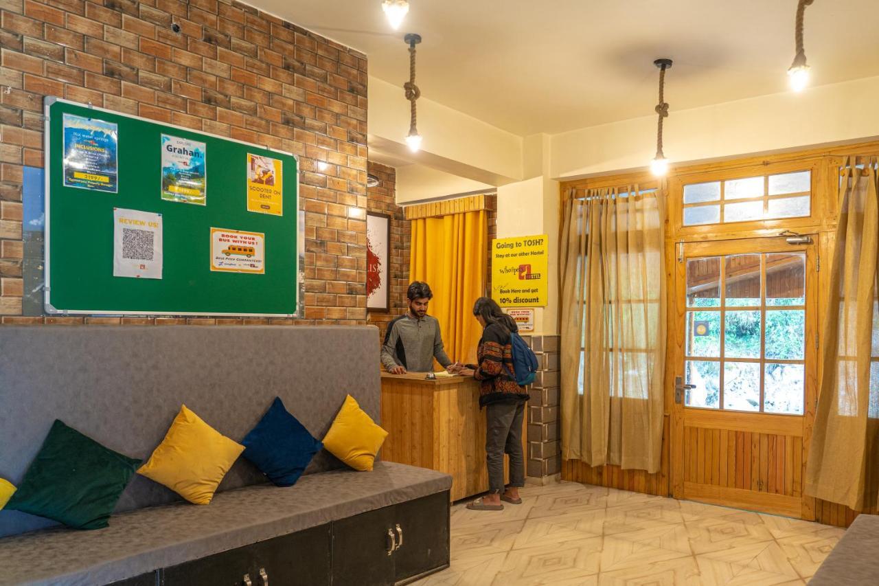 Whoopers Hostel Kasol Bagian luar foto