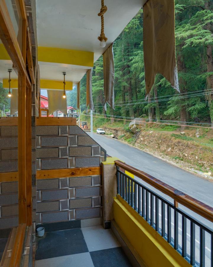 Whoopers Hostel Kasol Bagian luar foto
