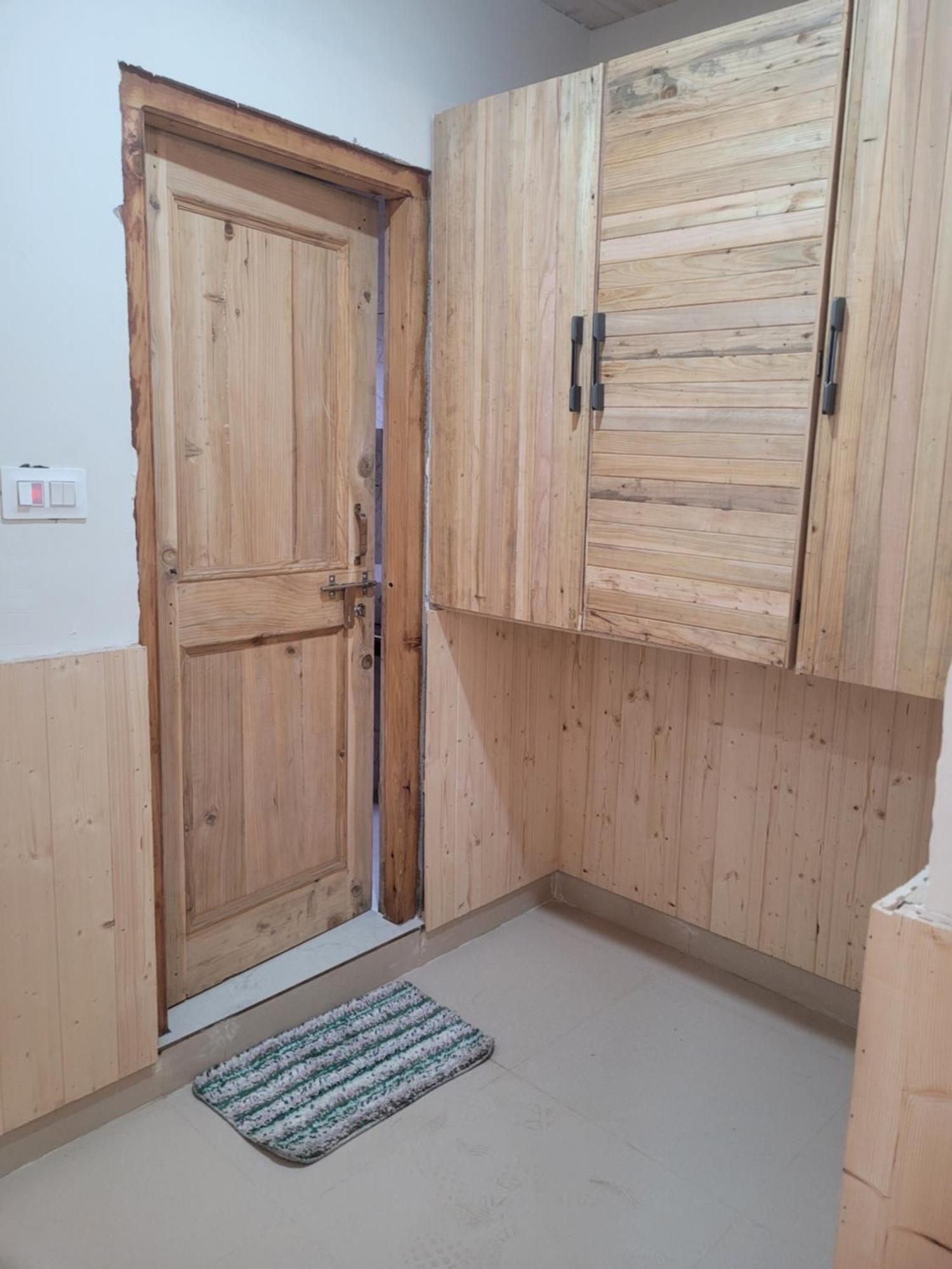 Whoopers Hostel Kasol Bagian luar foto